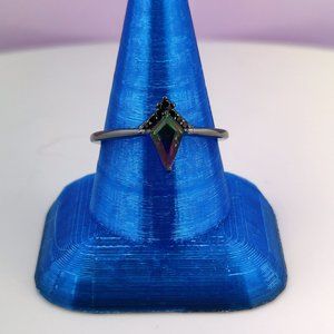 Black Blood Kite Shaped Ring Size 9 - Fragrant Jewels